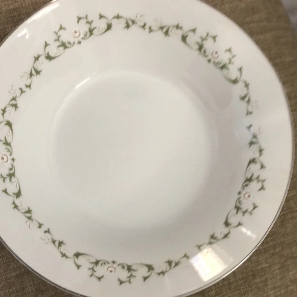 Dina china vintage beautiful piece will need packed well no damage perfect - Picture 2 of 9